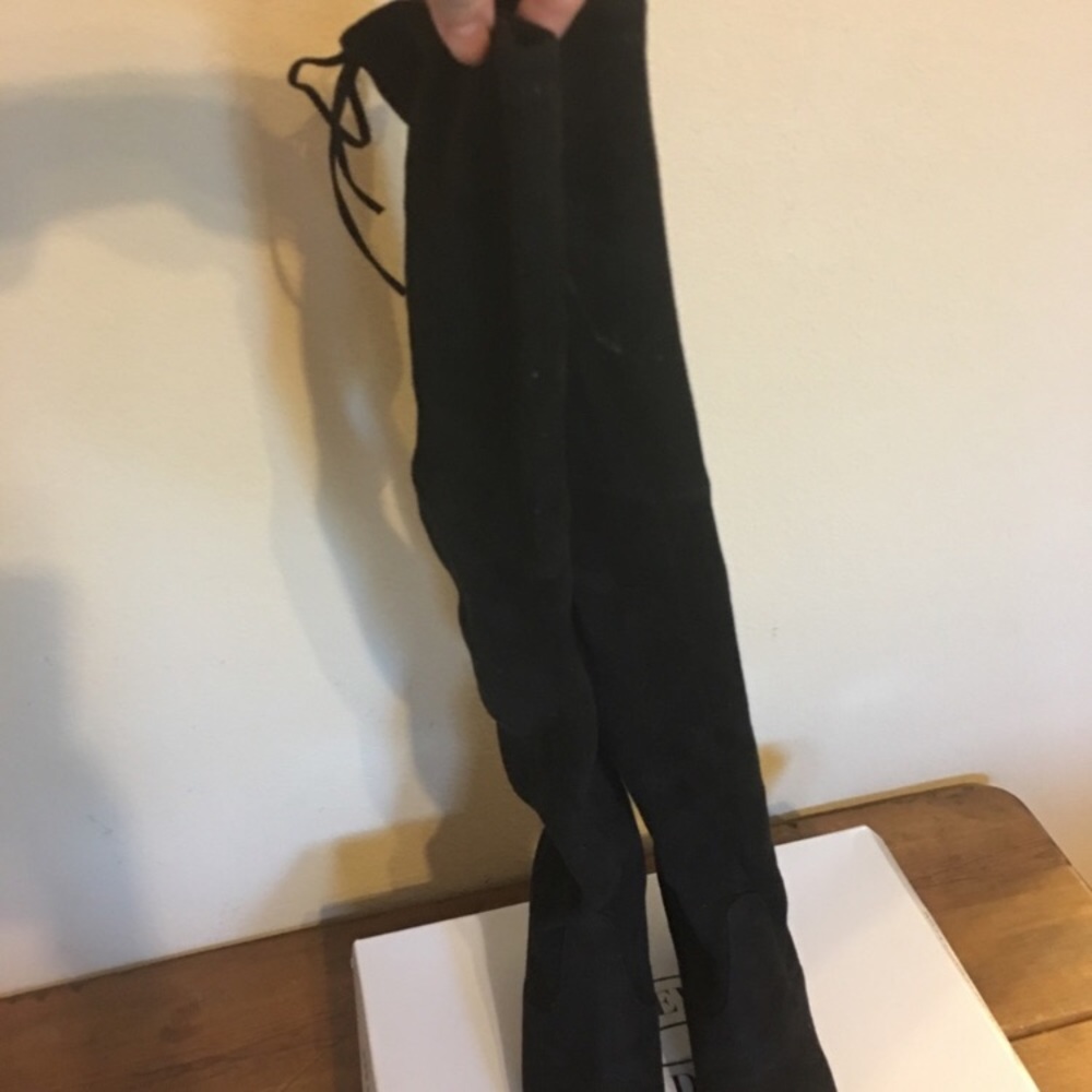Steve Madden Gorgeous Black Suede Over the Knee Boots - Picture 2 of 9
